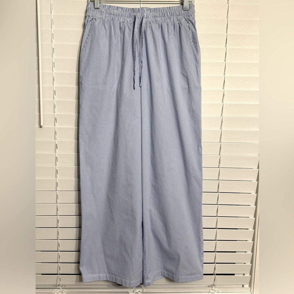 Mono b white, blue striped pants size S